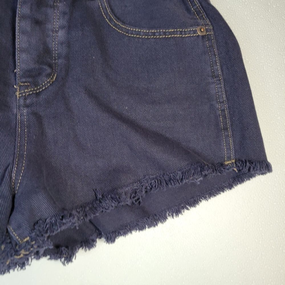 Brandy Melville High waisted Button Fly Dark Wash Cutoff Denim Shorts Size 27 - Picture 6 of 13